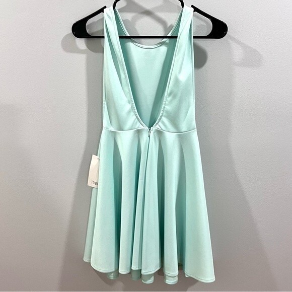 Tobi mint green backless skater dress size small NWT - Picture 6 of 9